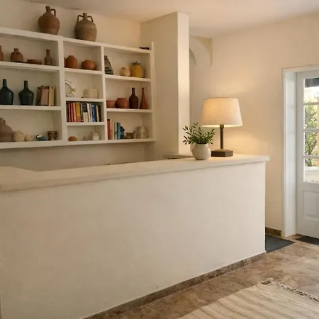 2br Balconies Pool 3 Гоувия