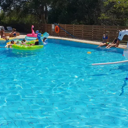 2br Balconies Pool 3 3* Гоувия